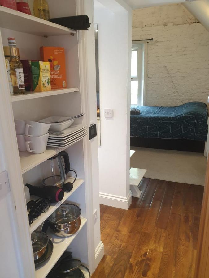 Mezzanine Studio Apartment لندن المظهر الخارجي الصورة